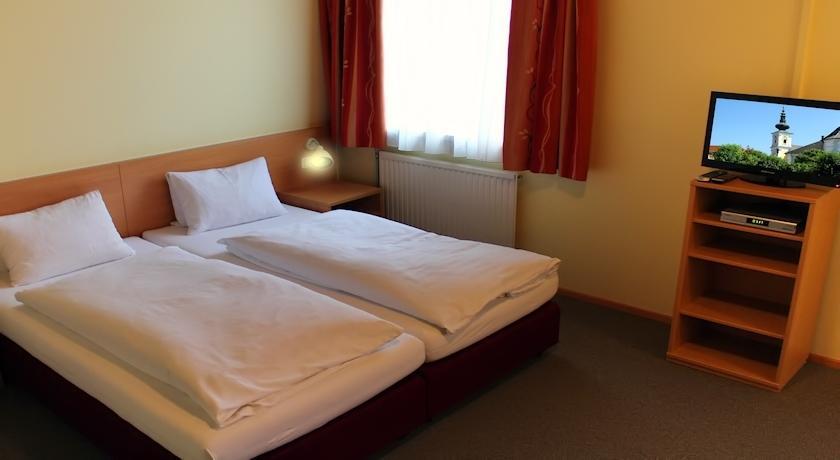 Hotel Denk Bed & Breakfast Vorchdorf Exterior foto