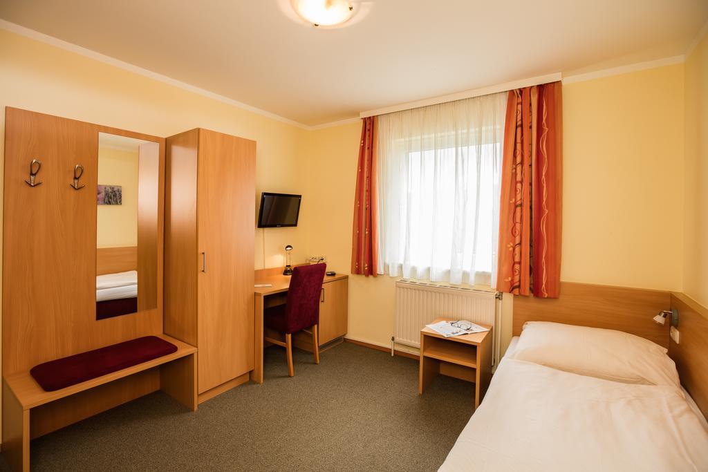 Hotel Denk Bed & Breakfast Vorchdorf Exterior foto